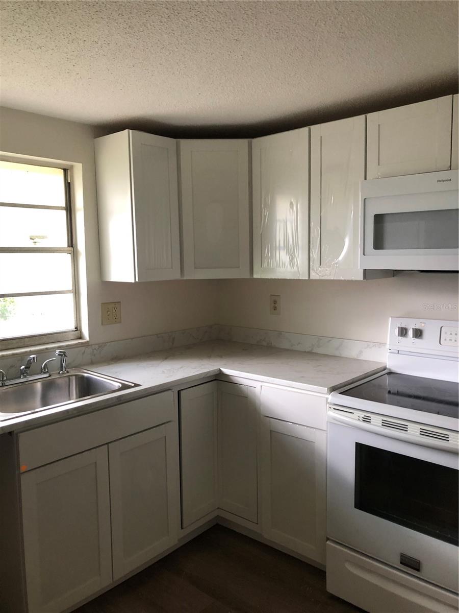 Image 3 of 24 For 5706 30th Avenue