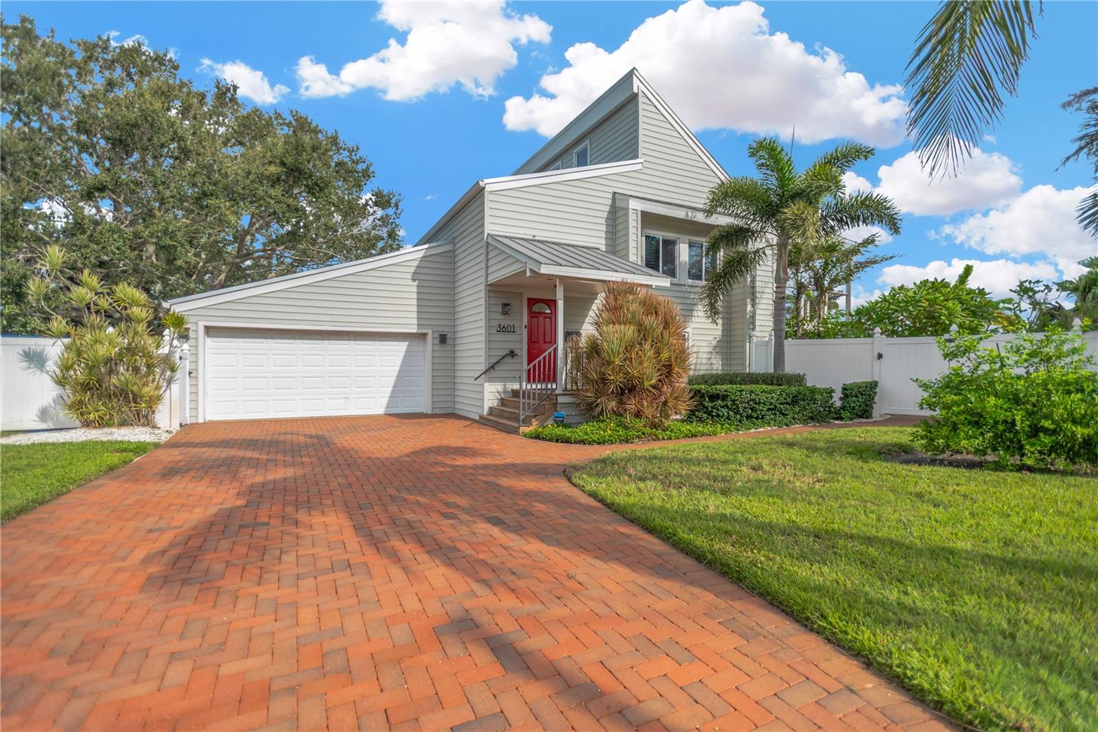 Details for 3601 Coquina Key Drive Se, ST PETERSBURG, FL 33705