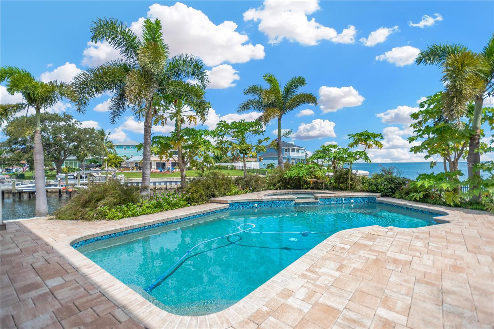 Image 33 of 41 For 3601 Coquina Key Drive Se