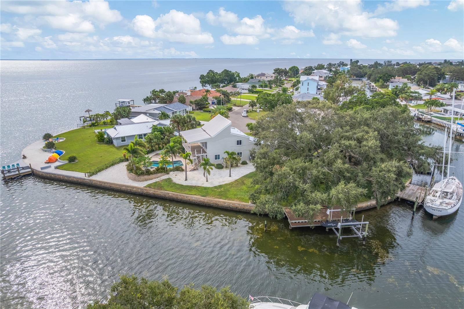 Image 39 of 41 For 3601 Coquina Key Drive Se