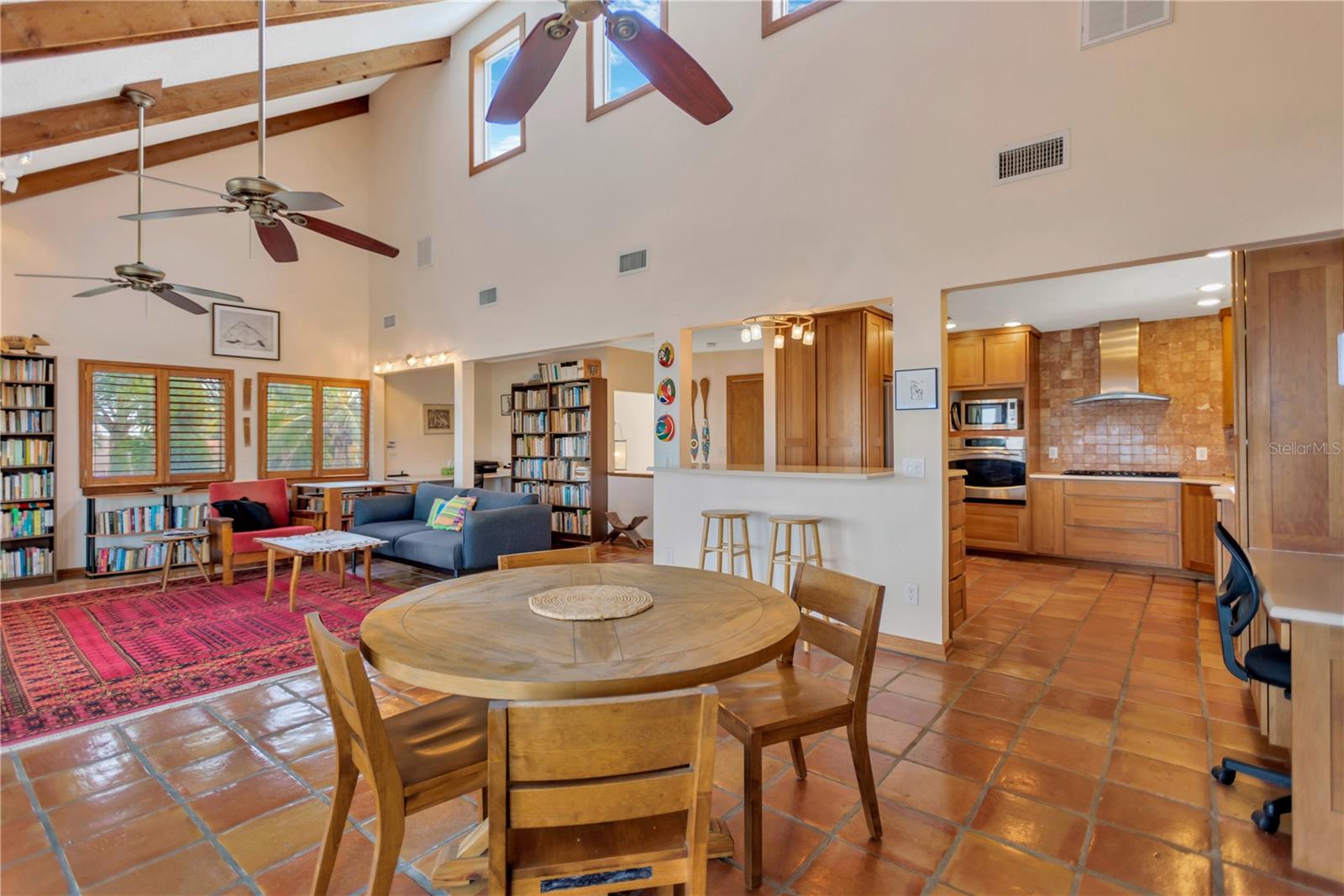 Image 7 of 41 For 3601 Coquina Key Drive Se