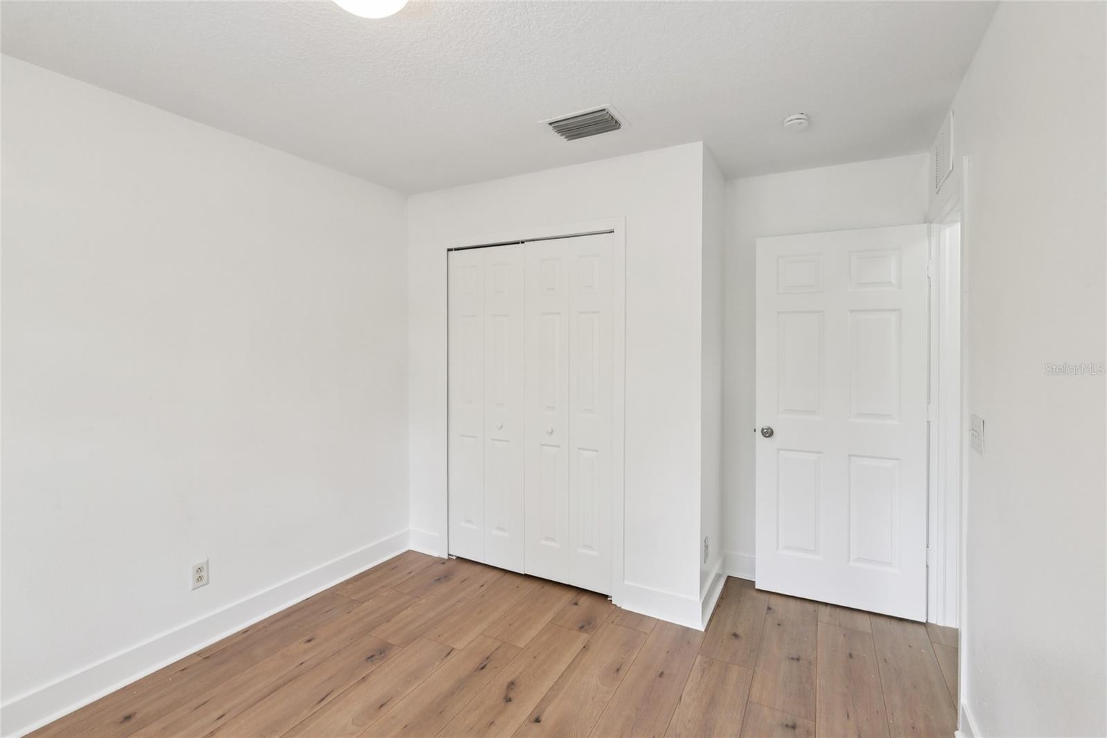 Image 26 of 47 For 9225 Stone River Place