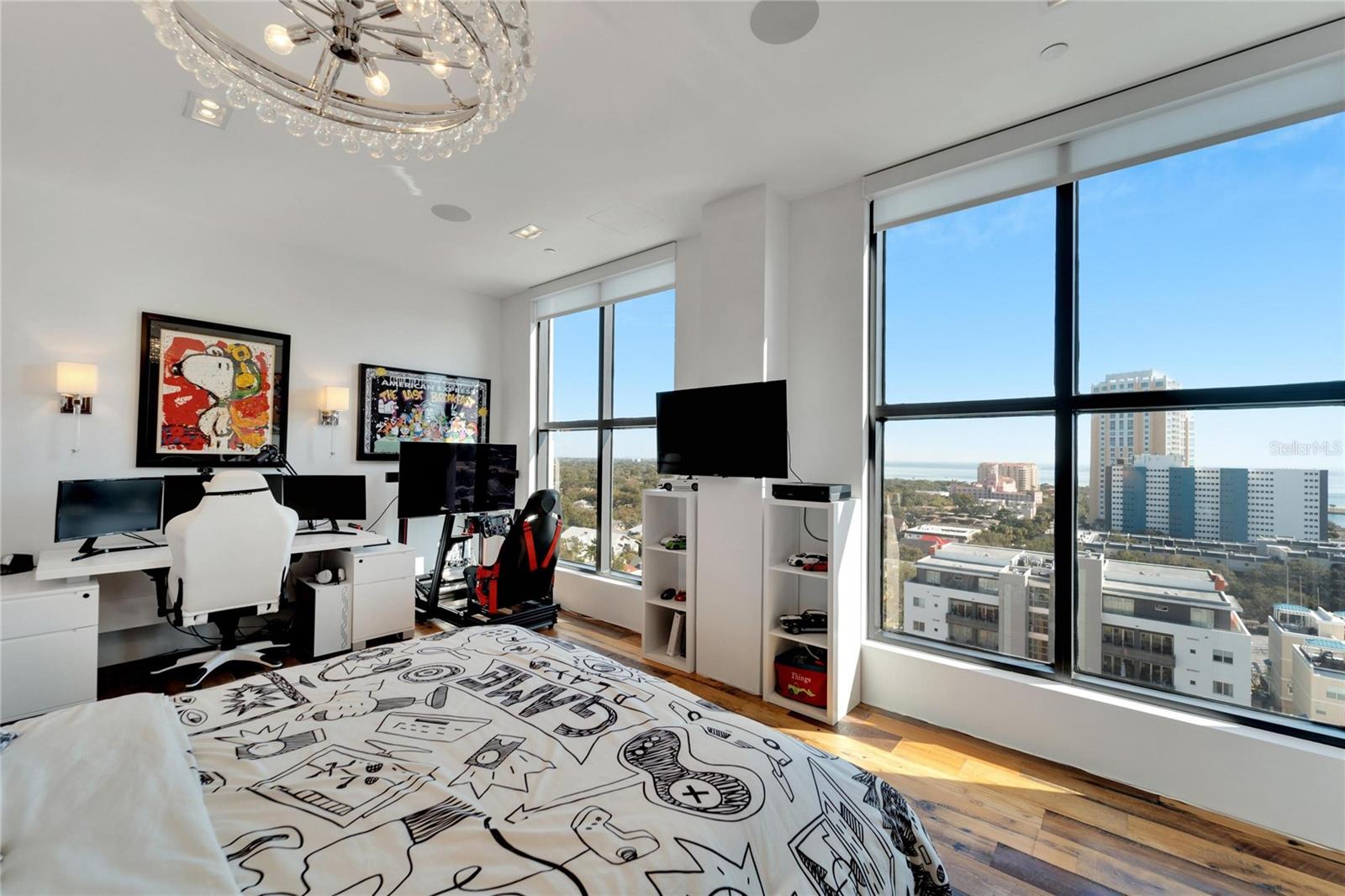 Image 21 of 90 For 226 5th Avenue N 1406