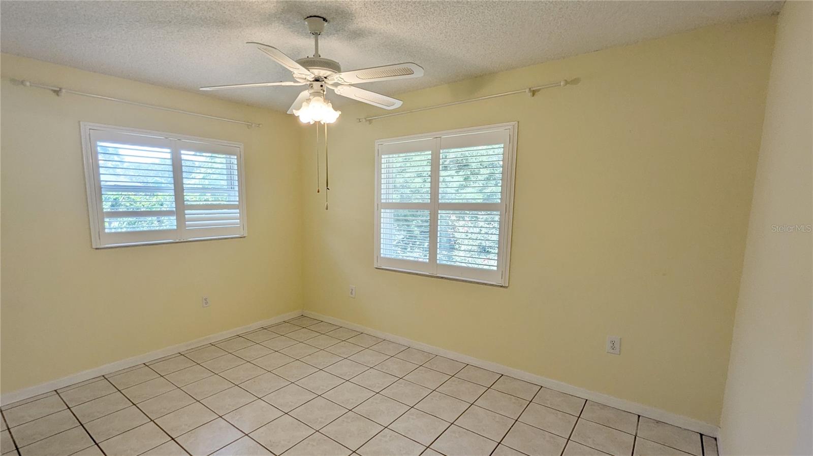 Image 15 of 41 For 5715 Paul Bryant Drive