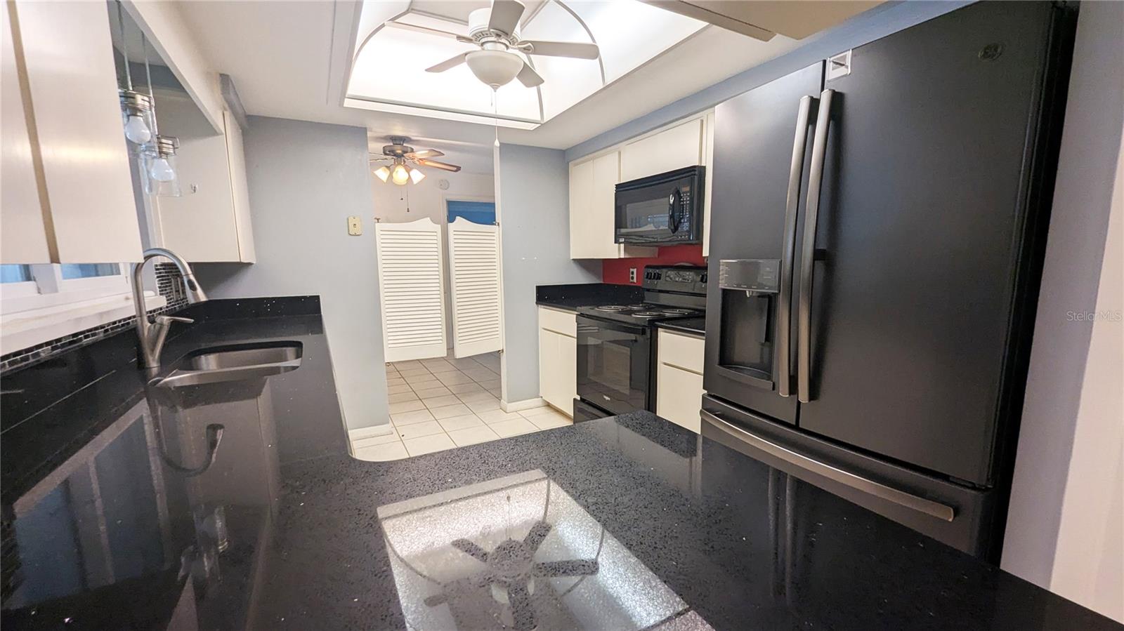 Image 6 of 41 For 5715 Paul Bryant Drive