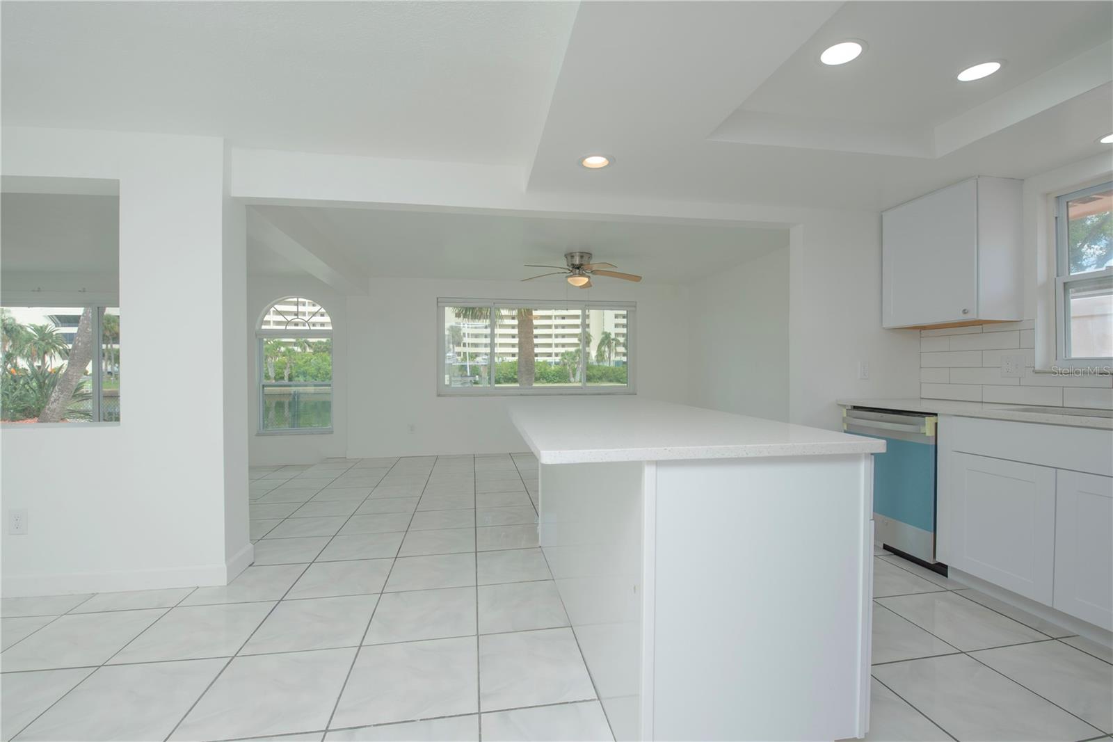 Image 10 of 44 For 6013 Beverly Drive