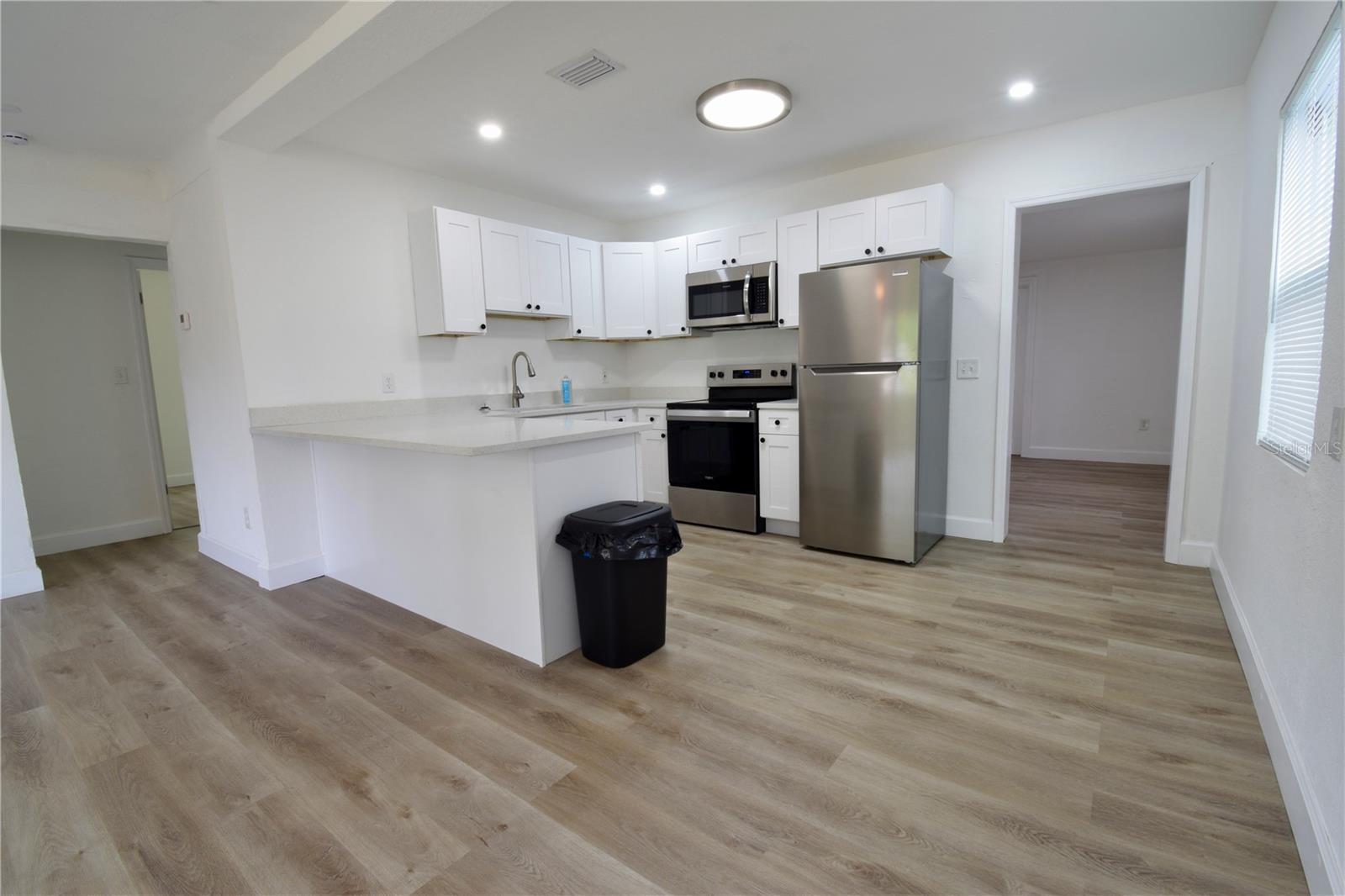 Image 10 of 15 For 419 40th Avenue S