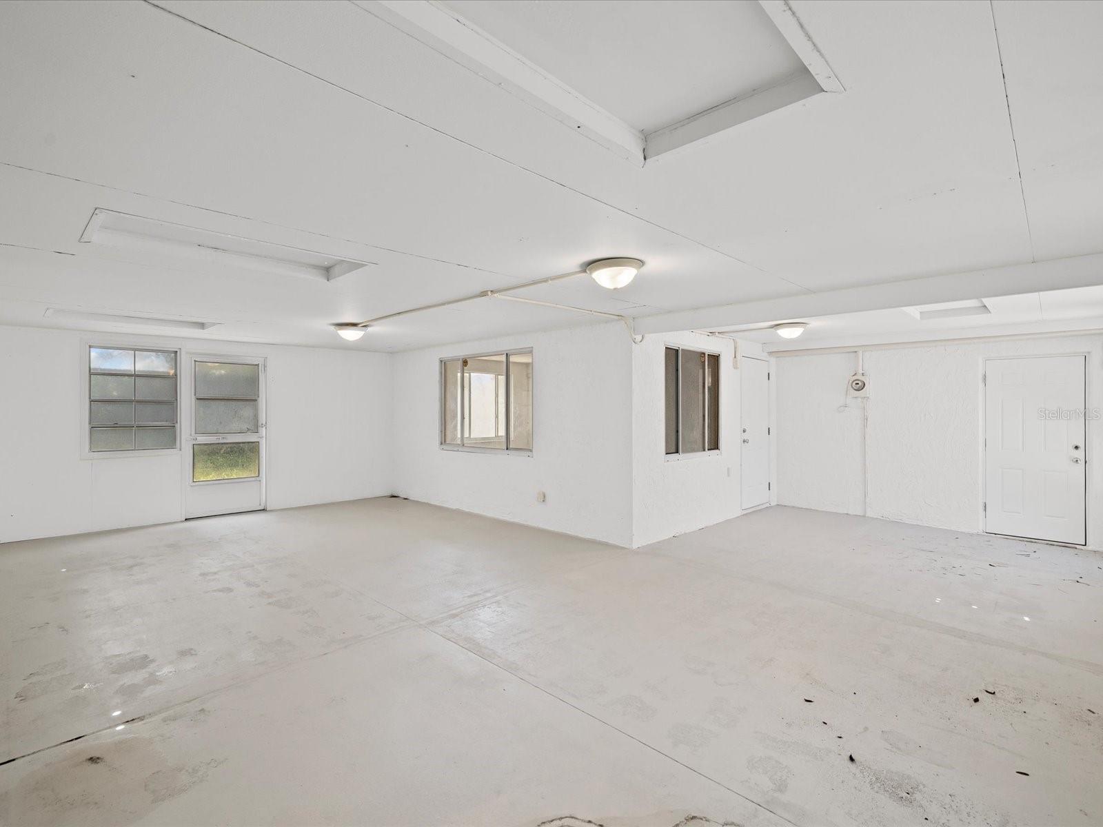 Image 23 of 36 For 7405 Country Club Drive