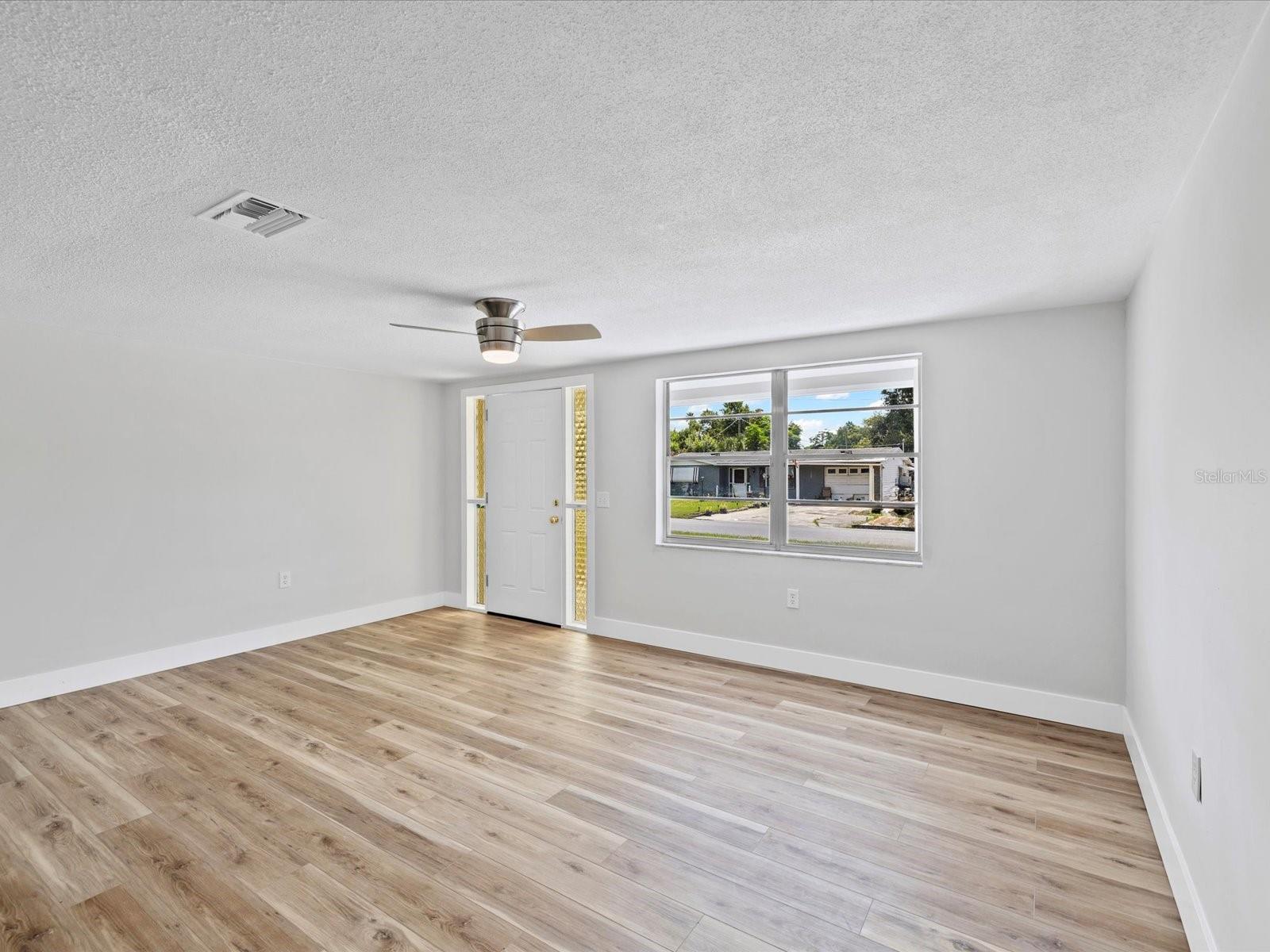 Image 4 of 36 For 7405 Country Club Drive