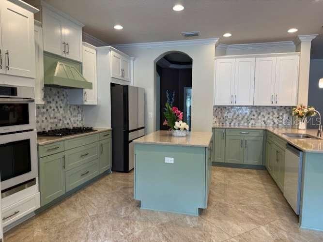 Listing photo id 1 for 3638 Arboretum Place
