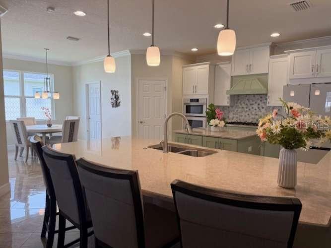Listing photo id 2 for 3638 Arboretum Place