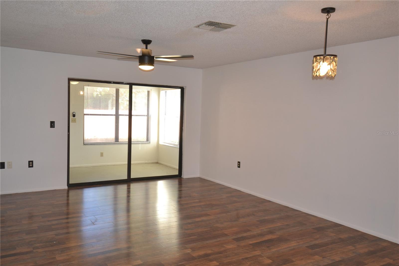 Image 19 of 40 For 7331 Greystone Drive