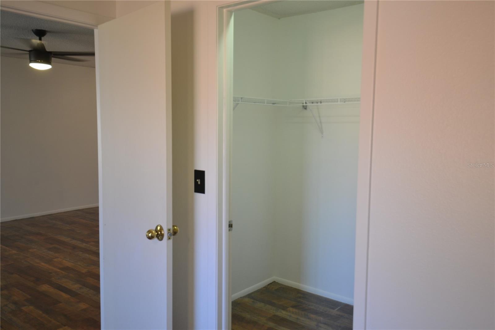 Image 23 of 40 For 7331 Greystone Drive
