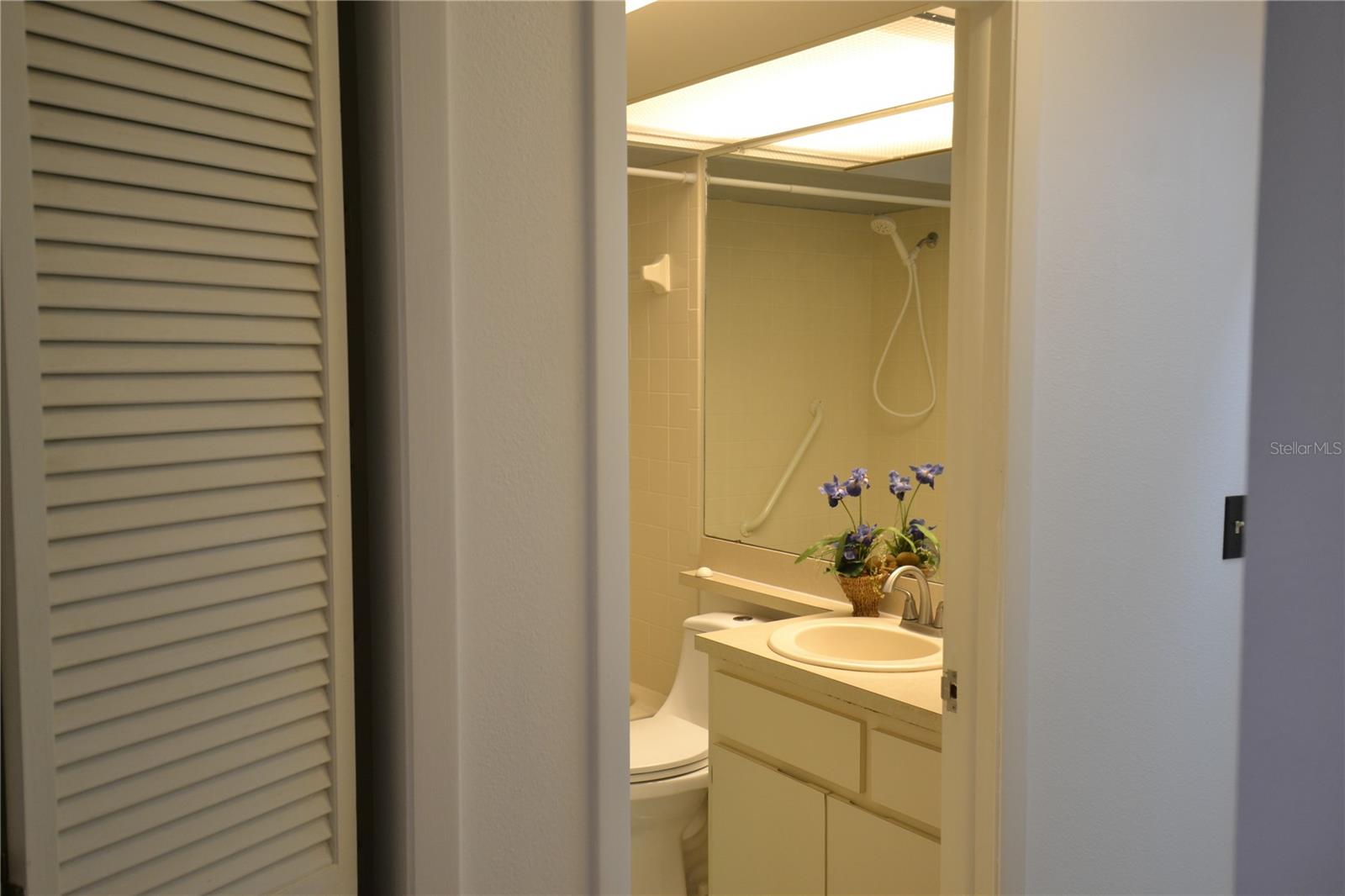 Image 5 of 40 For 7331 Greystone Drive