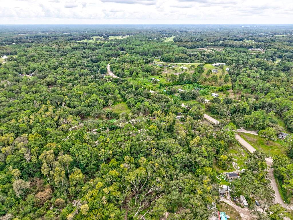 Image 10 of 18 For Countryland Drive