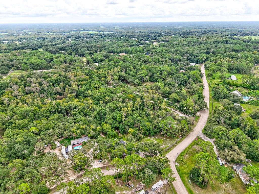 Image 8 of 18 For Countryland Drive