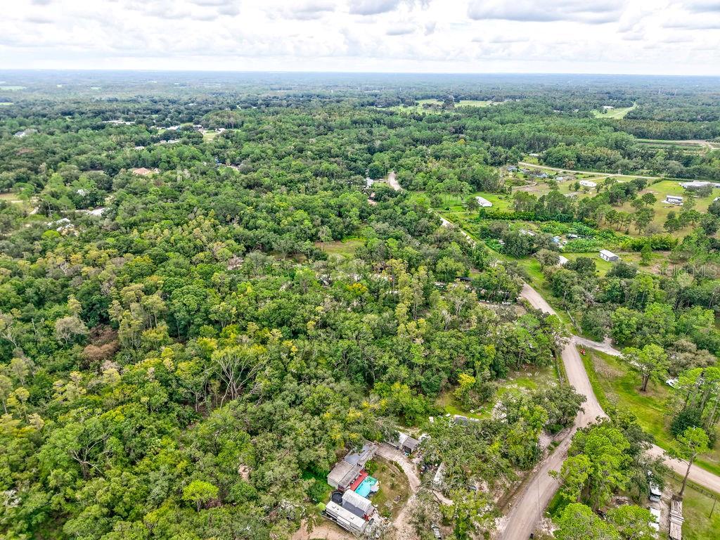 Image 9 of 18 For Countryland Drive