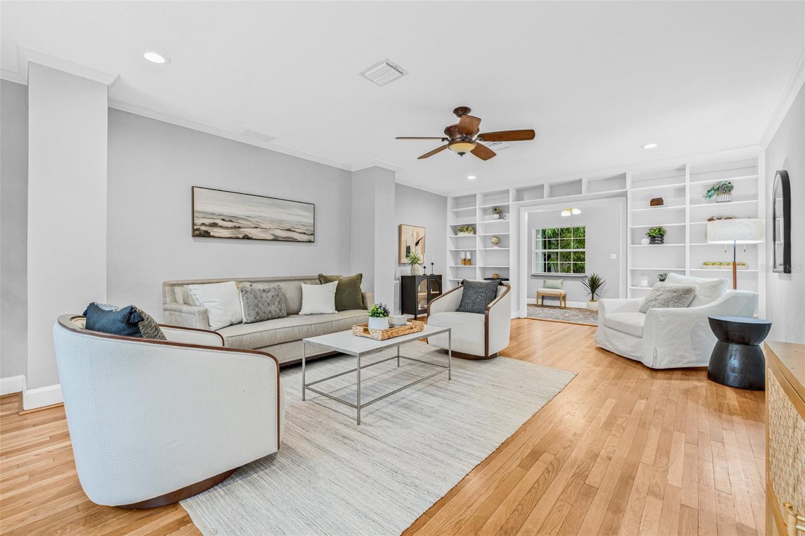 Image 4 of 80 For 106 22nd Avenue Se
