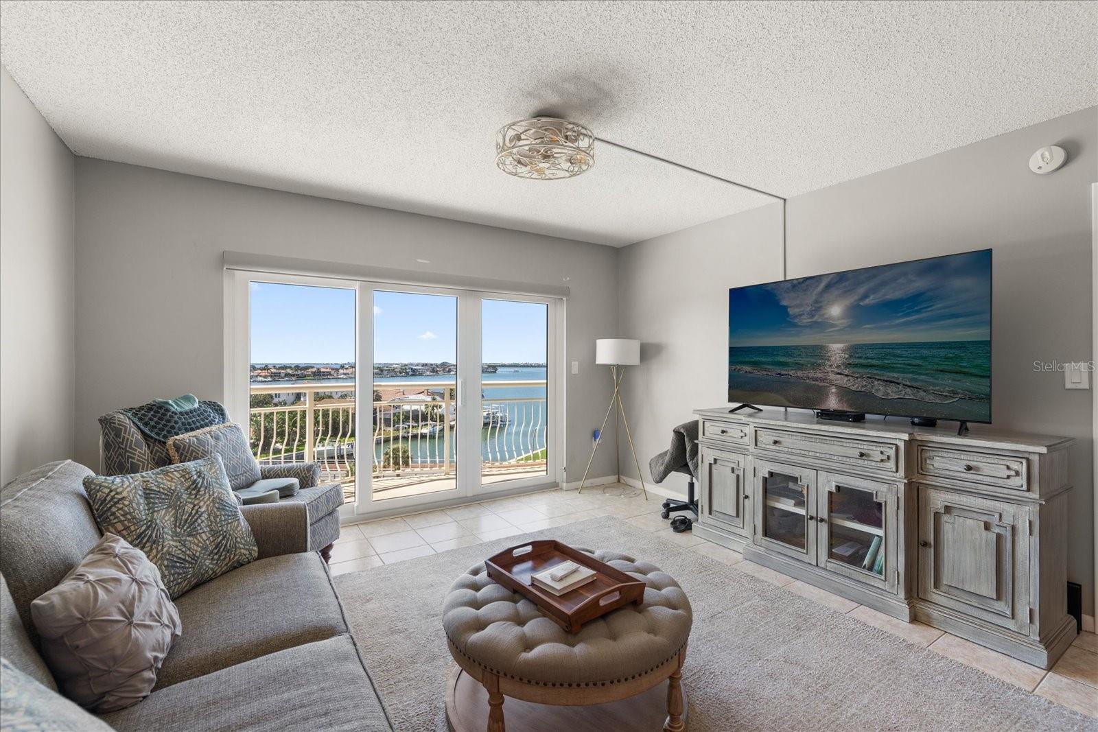 Image 14 of 36 For 4900 Brittany Drive S 706