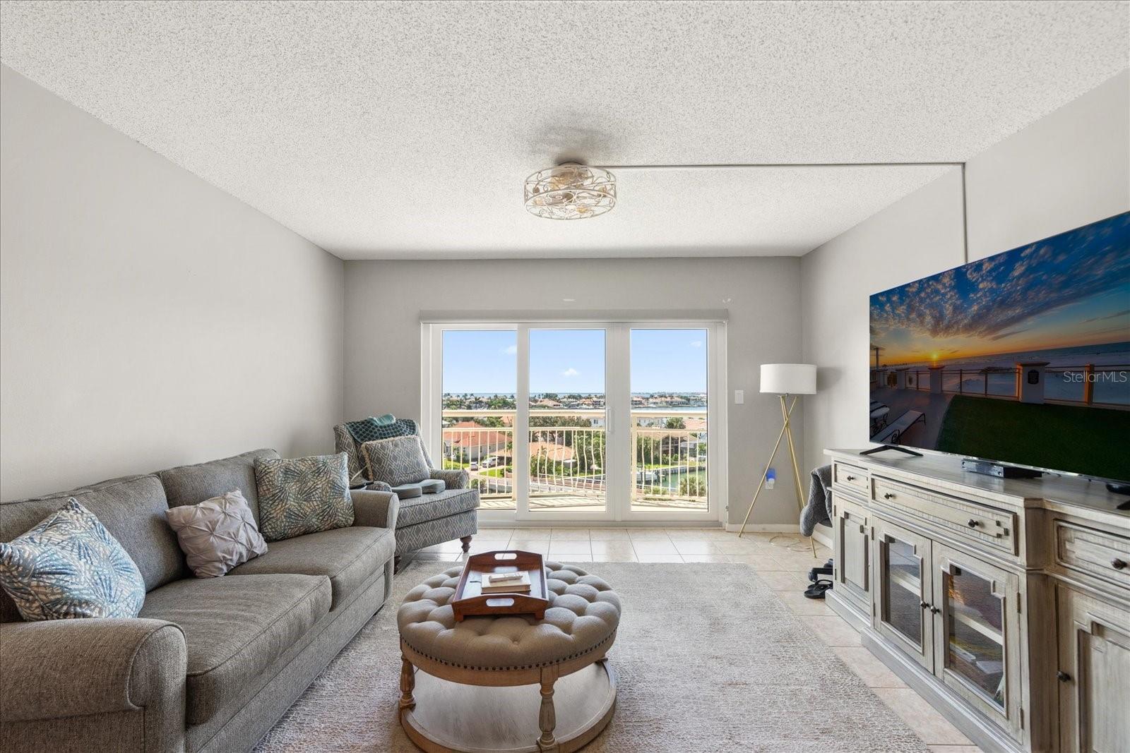 Image 15 of 36 For 4900 Brittany Drive S 706