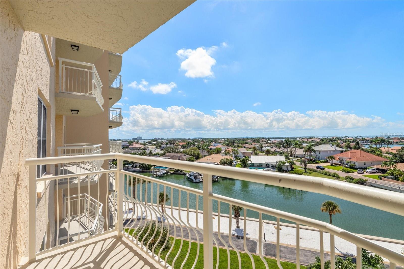 Image 17 of 36 For 4900 Brittany Drive S 706