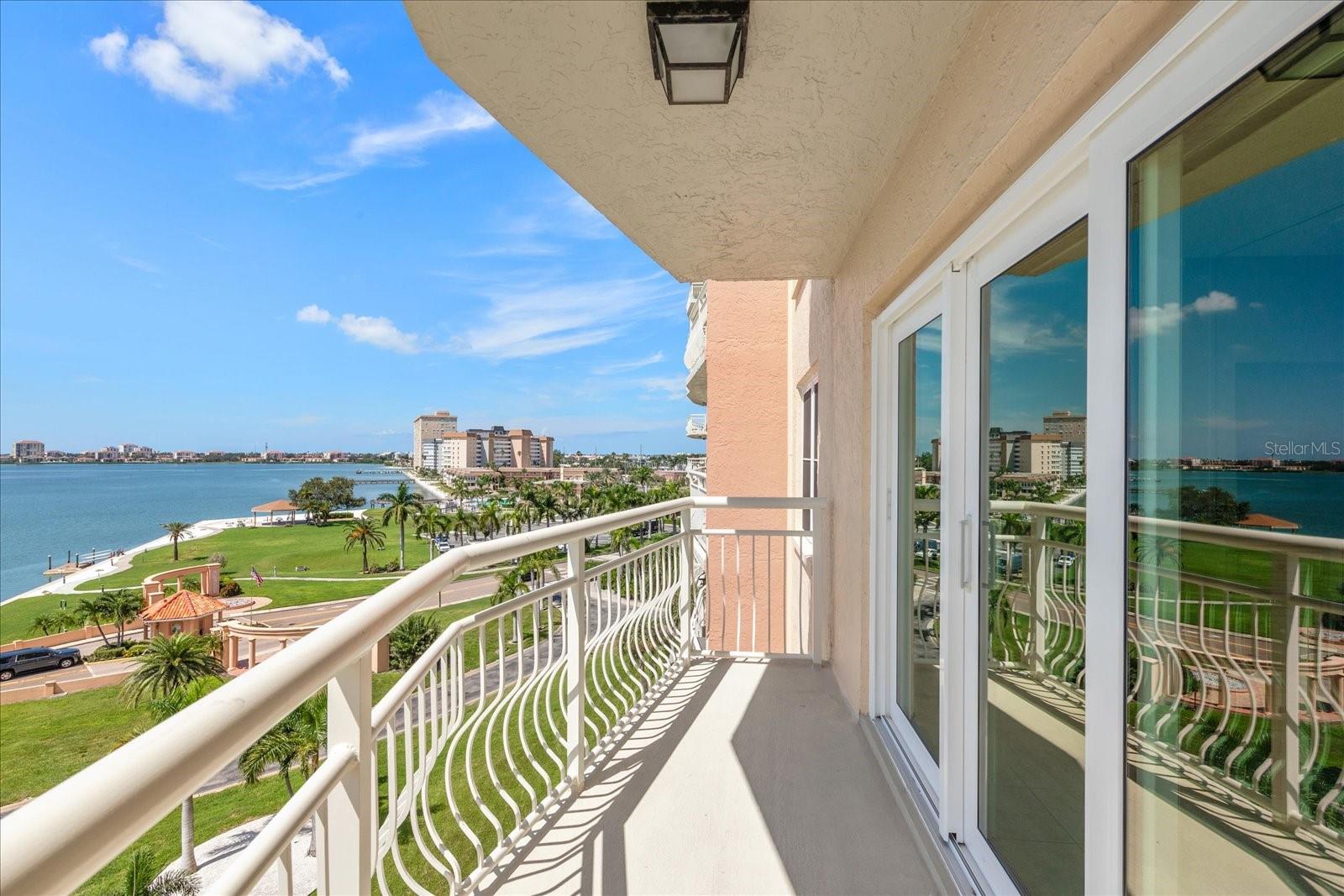 Image 20 of 36 For 4900 Brittany Drive S 706