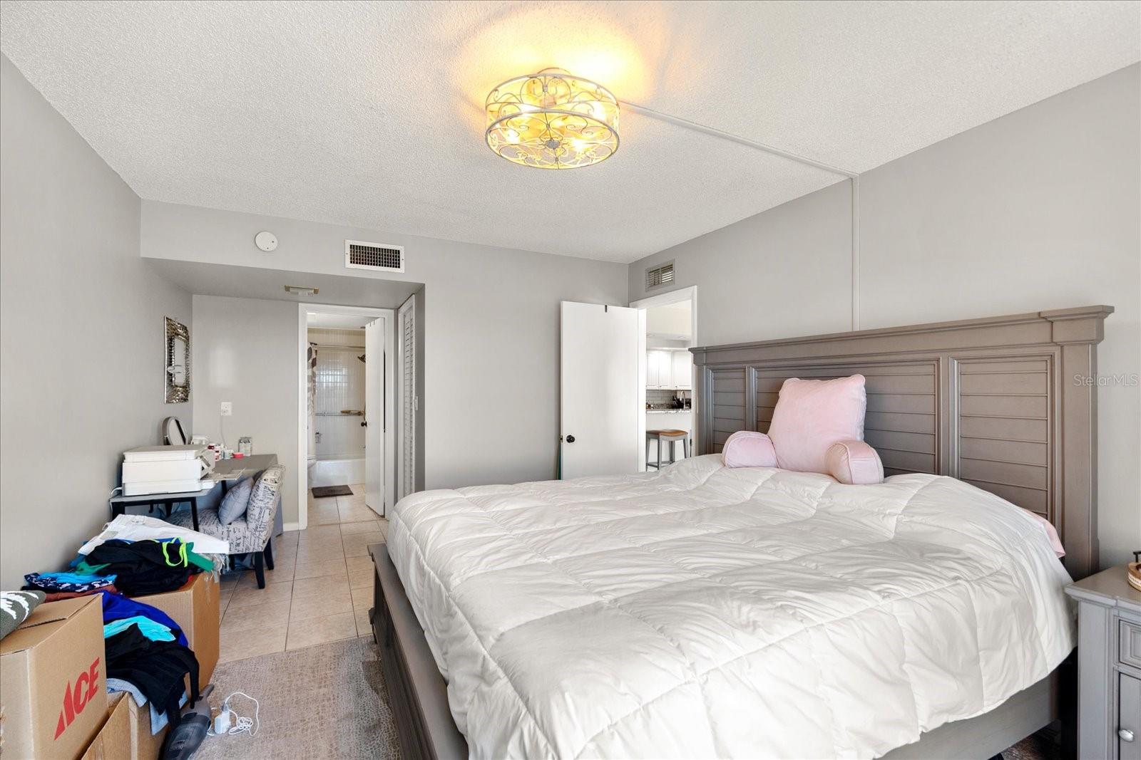 Image 23 of 36 For 4900 Brittany Drive S 706