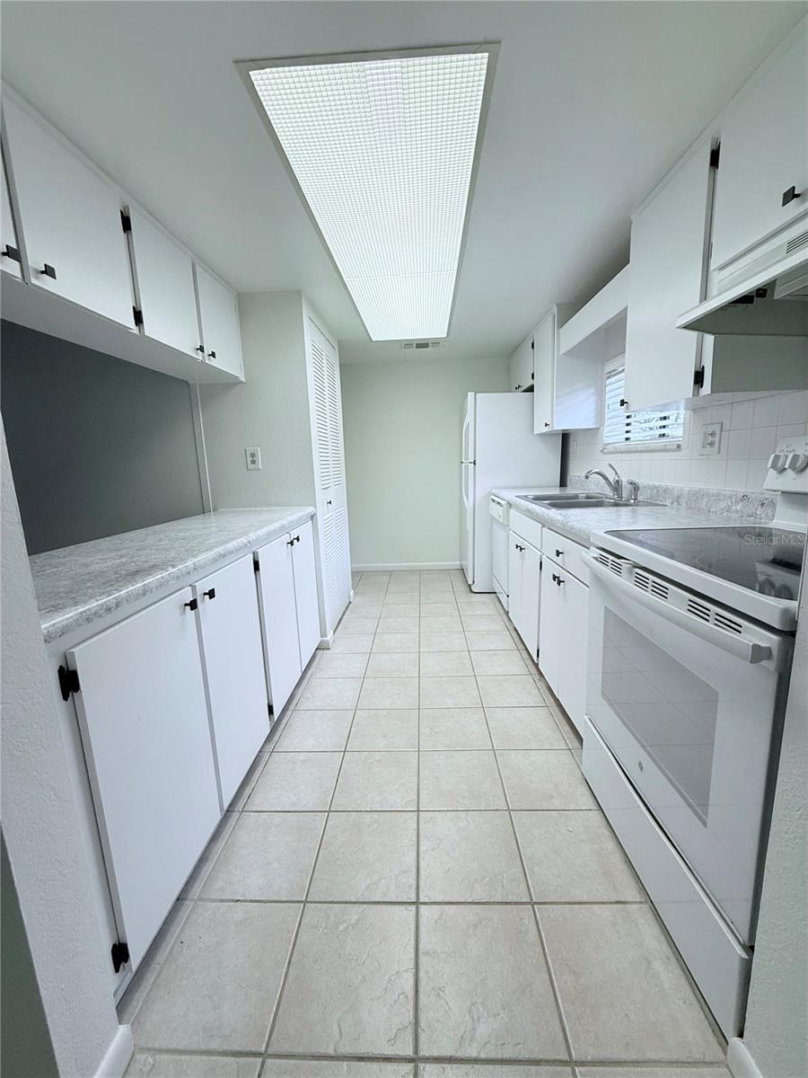 Image 7 of 22 For 8608 Lake Isle Drive 169