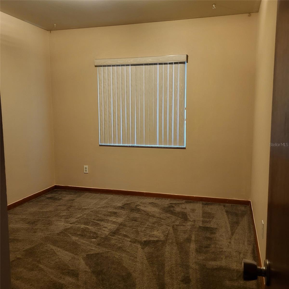 Image 10 of 14 For 7809 Lakeside Boulevard