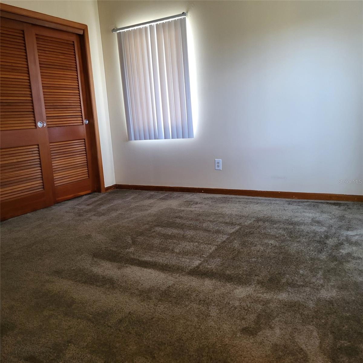 Image 9 of 14 For 7809 Lakeside Boulevard