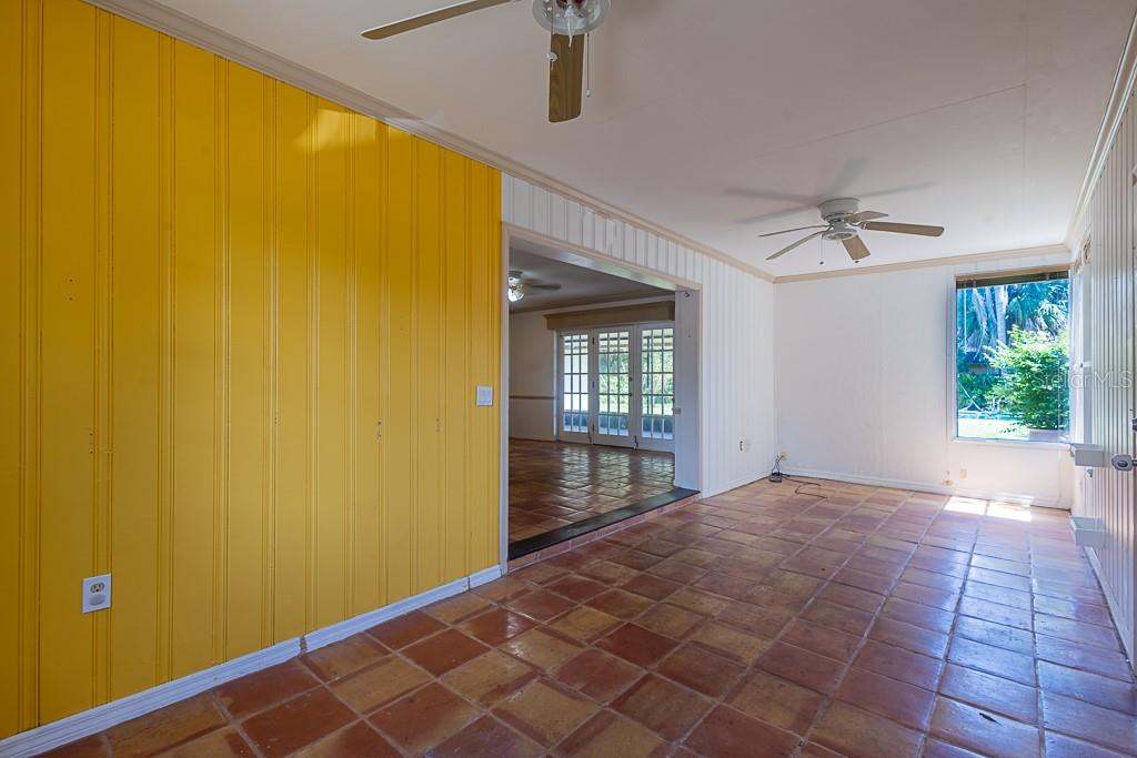 Image 21 of 70 For 107 Palm Springs Drive