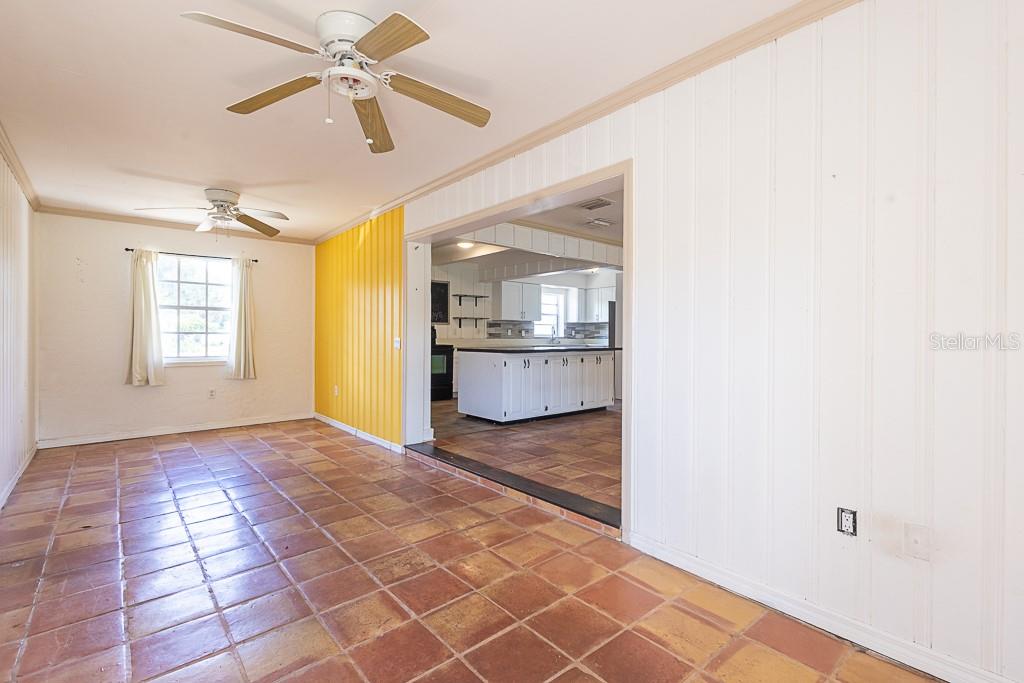 Image 22 of 70 For 107 Palm Springs Drive