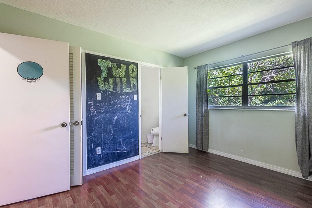 Image 36 of 70 For 107 Palm Springs Drive