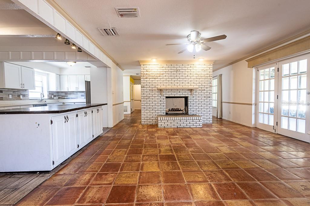 Image 9 of 70 For 107 Palm Springs Drive
