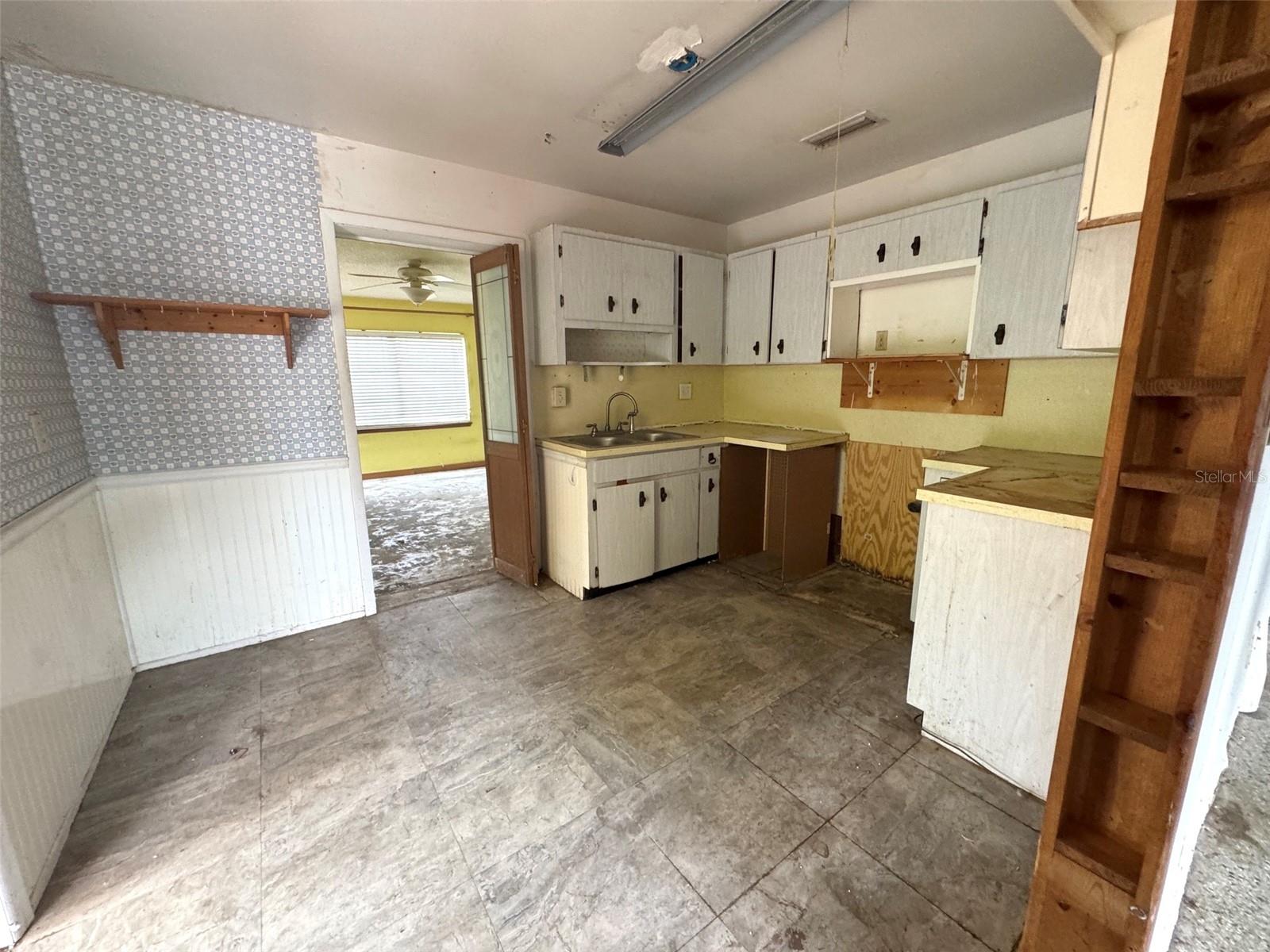 Image 20 of 29 For 6783 78th Avenue N