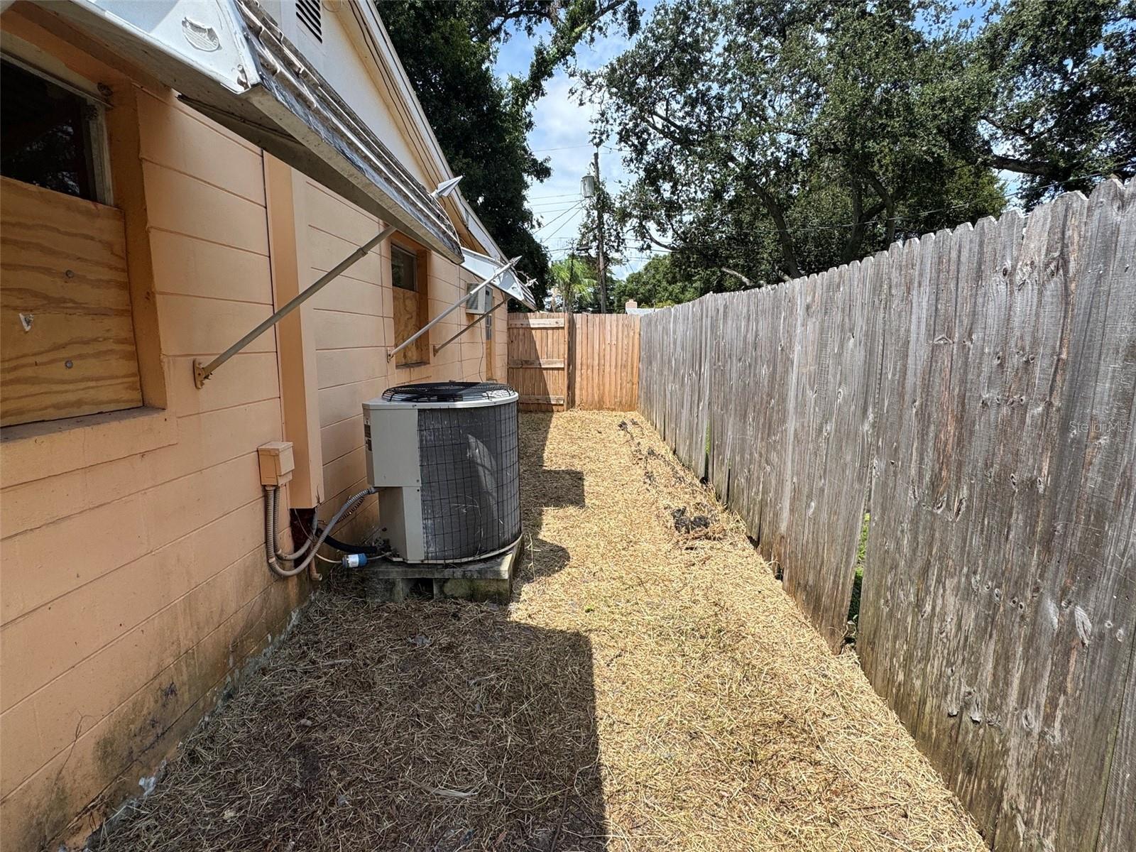 Image 3 of 29 For 6783 78th Avenue N
