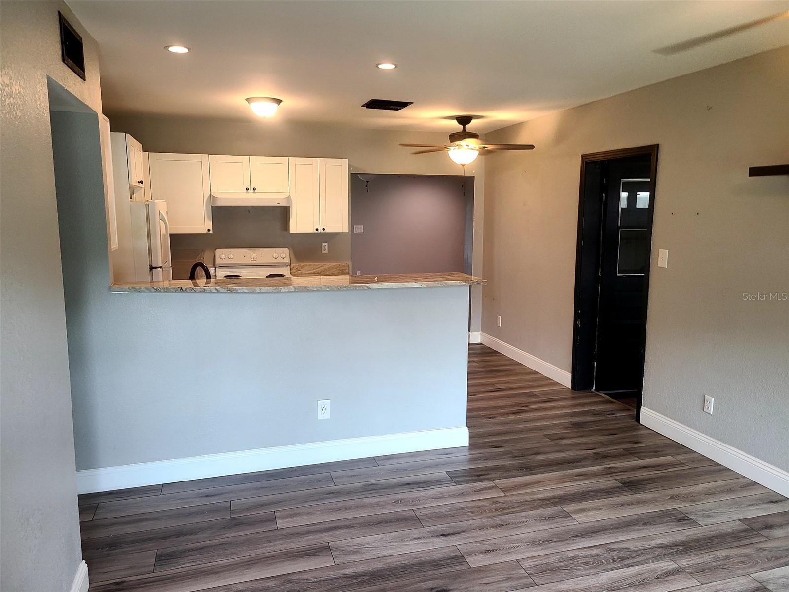 Image 5 of 14 For 806 114th Avenue