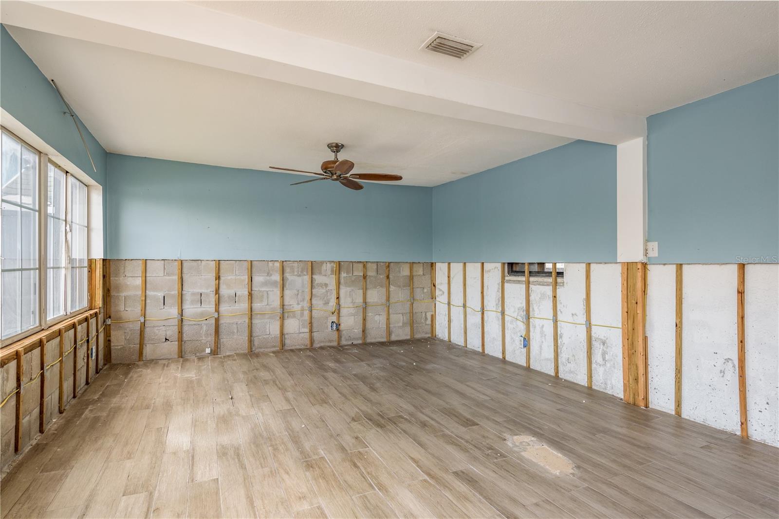 Image 15 of 37 For 8812 Audrey Lane