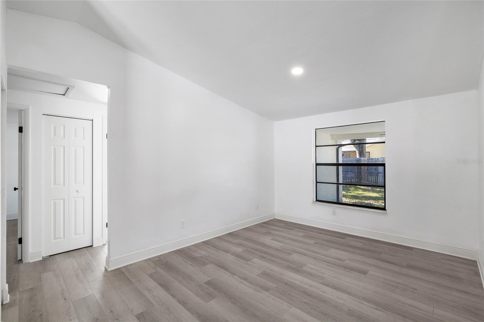 Image 10 of 30 For 10235 Maverick Street