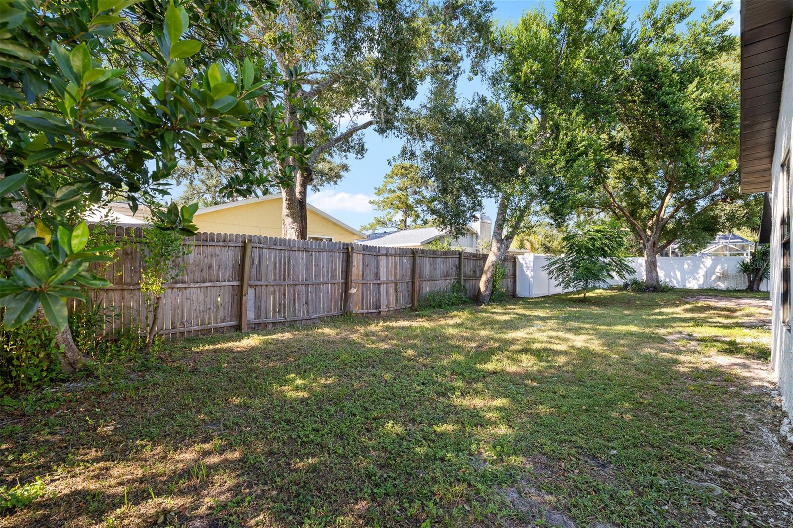 Image 26 of 30 For 10235 Maverick Street