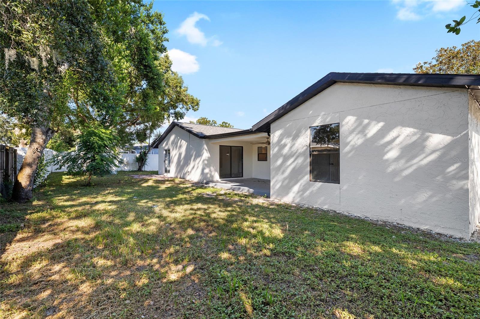 Image 27 of 30 For 10235 Maverick Street