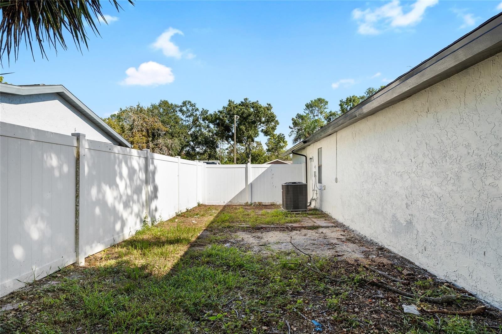 Image 28 of 30 For 10235 Maverick Street