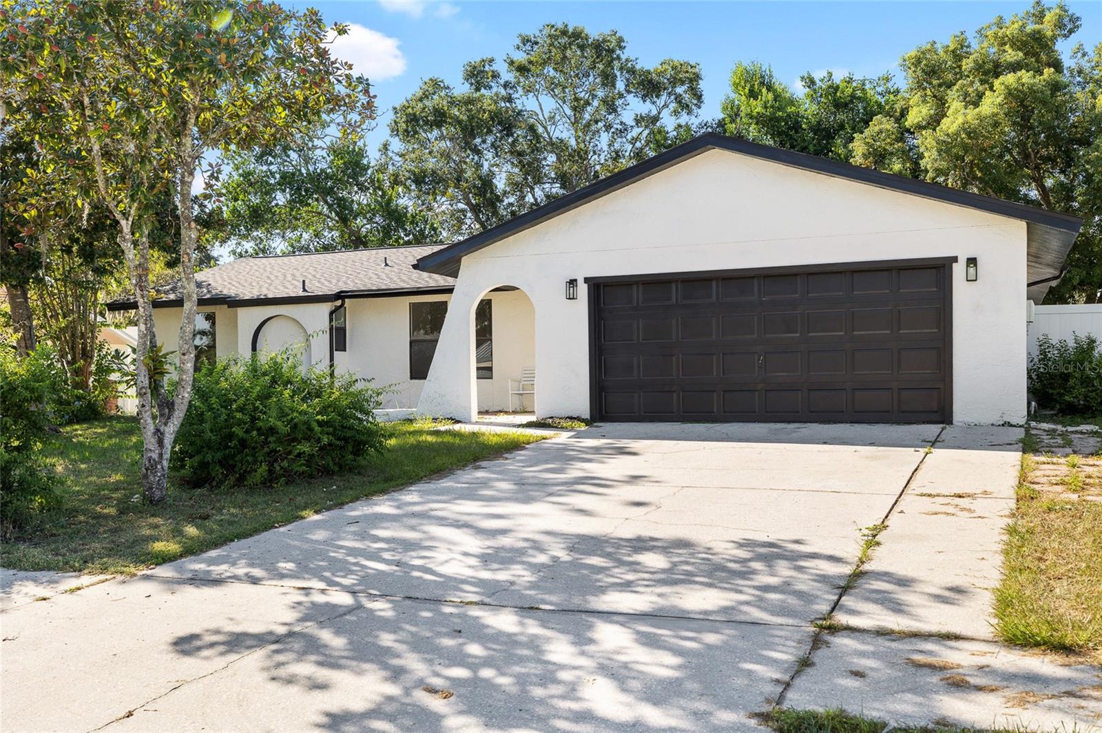 Image 4 of 30 For 10235 Maverick Street