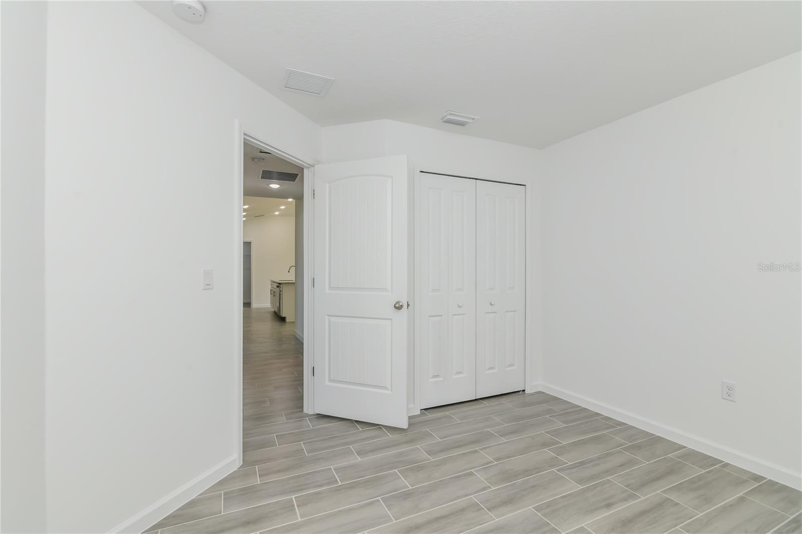 Image 12 of 15 For 1251 Amazon Lane