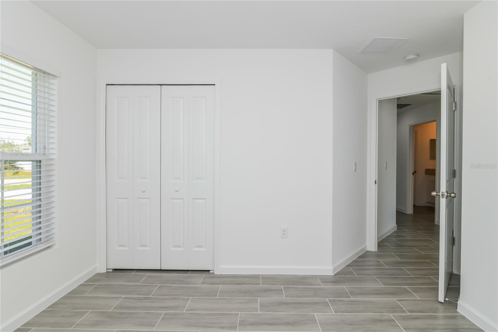Image 13 of 15 For 1251 Amazon Lane