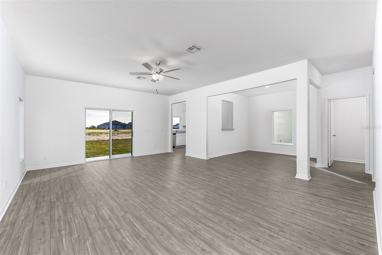 Image 6 of 19 For 3720 Bergamot Street
