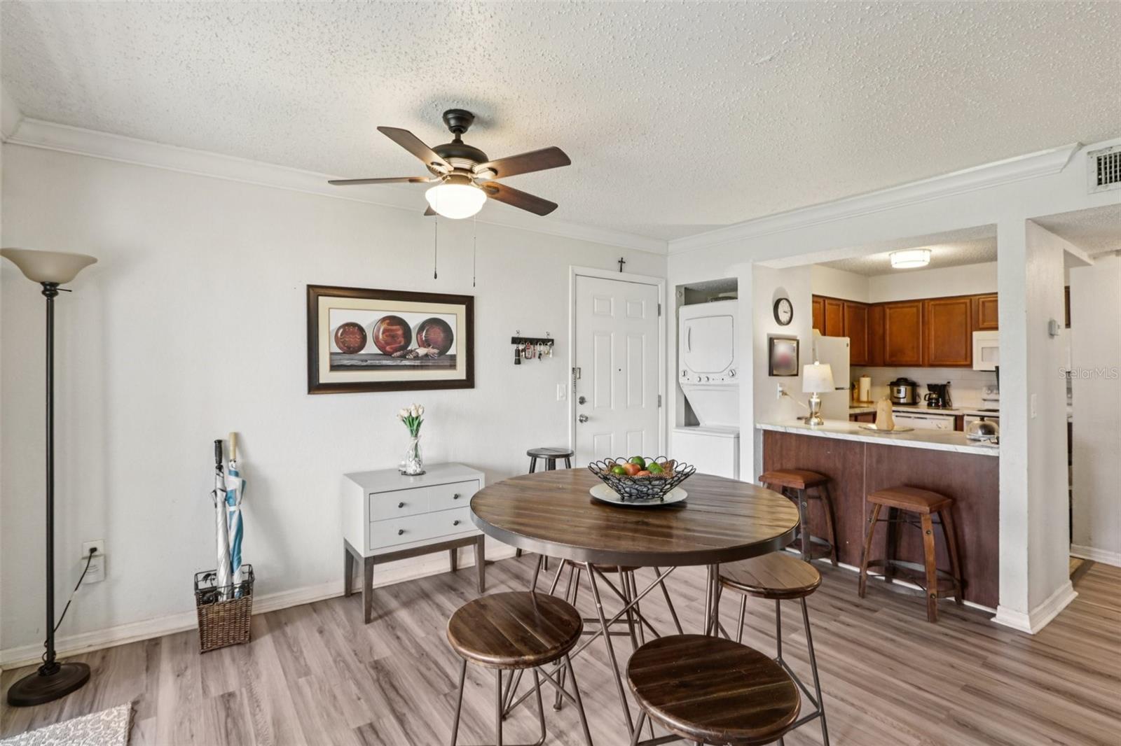 Image 5 of 27 For 616 Haven Place 616