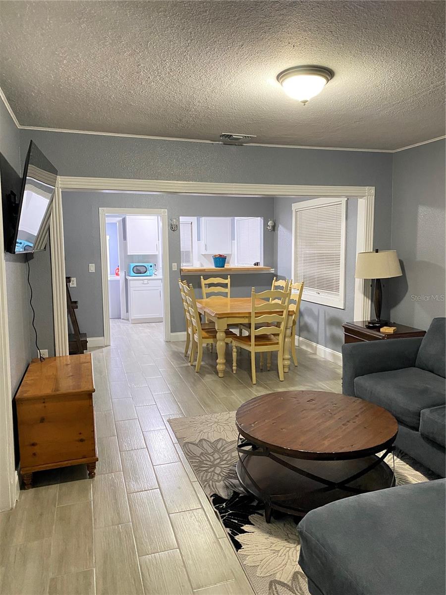 Image 11 of 21 For 3427 Palmetto Street