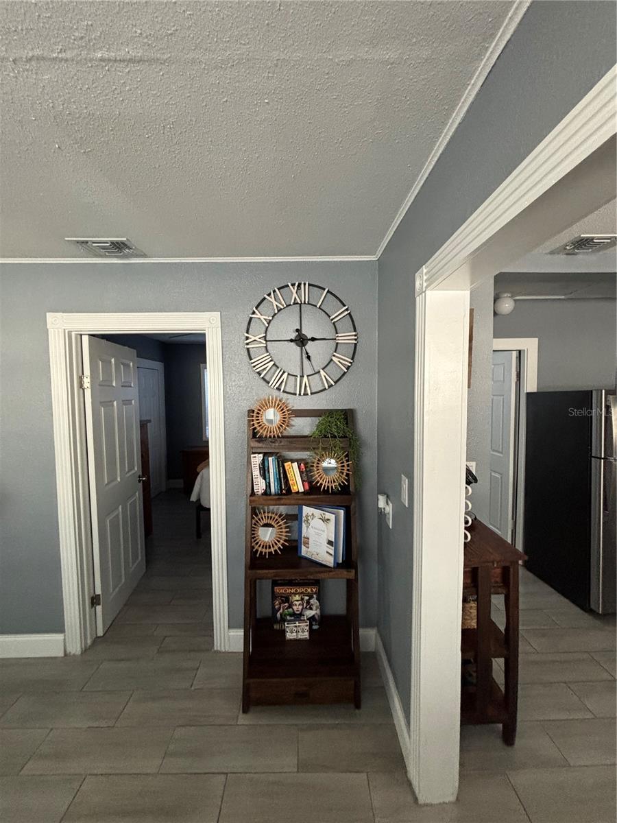 Image 12 of 21 For 3427 Palmetto Street