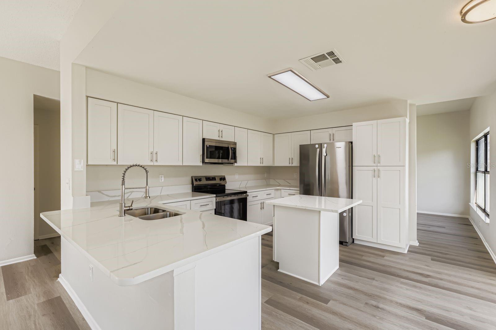 Image 9 of 28 For 8601 Flowing Brook Court